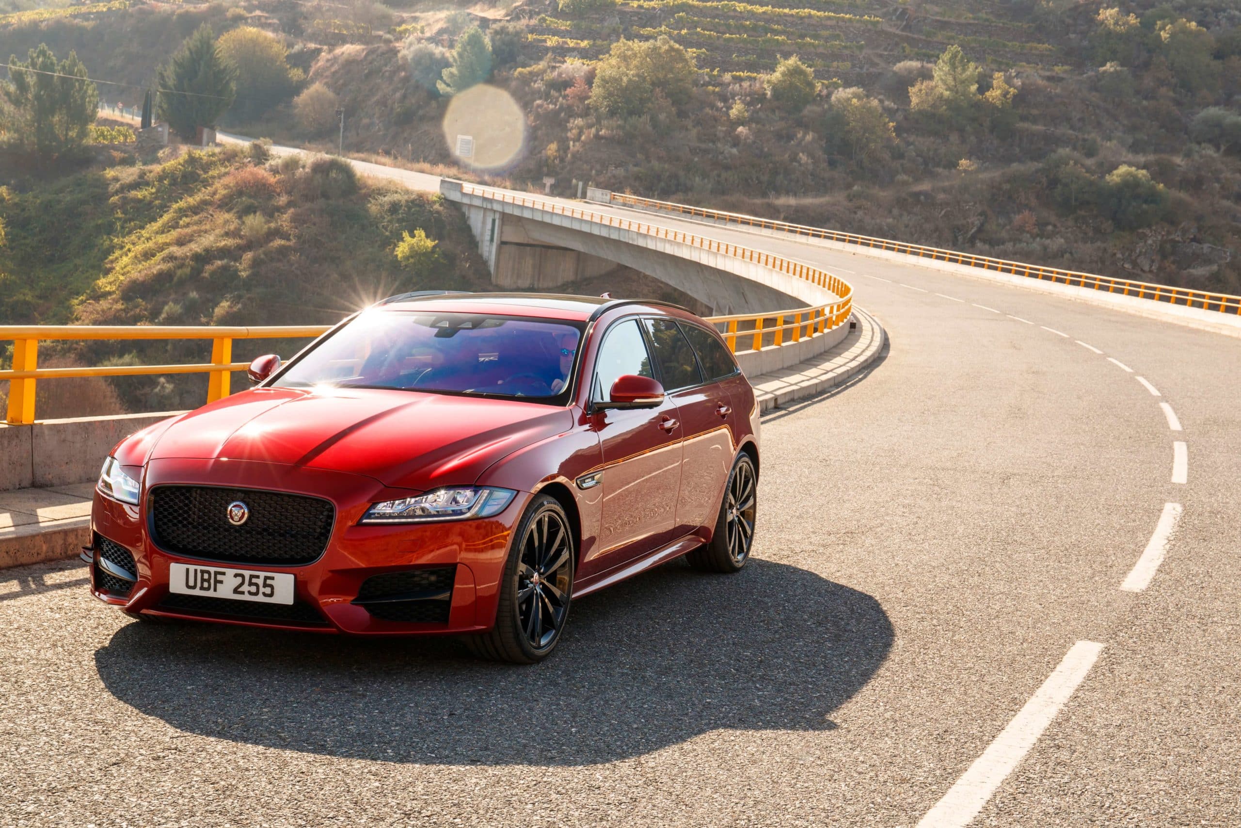 Jaguar XF 20d Sportbrake R-Sport