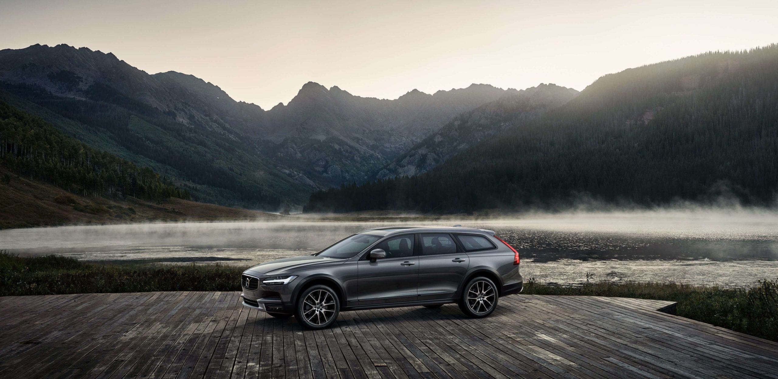 Volvo V90 T5 AWD Cross Country Pro