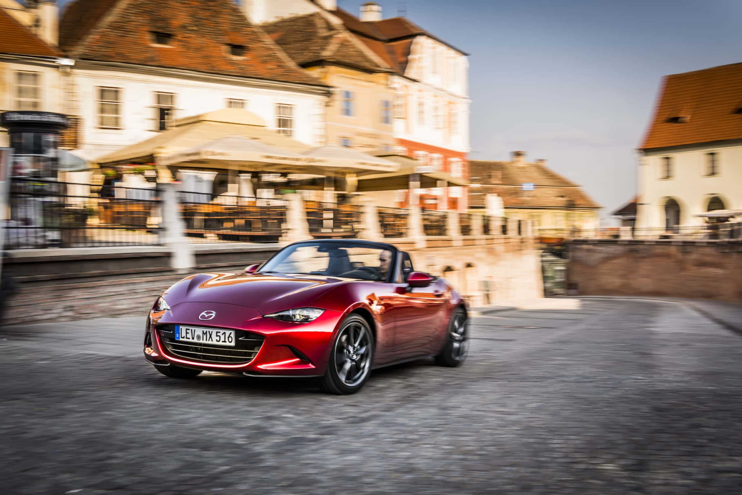 Mazda MX-5 Roadster Center-Line