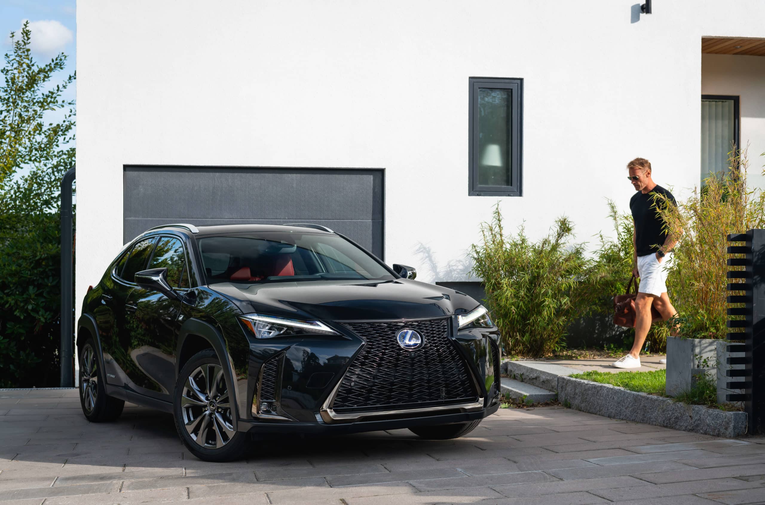 Lexus UX 250h Launch Edition