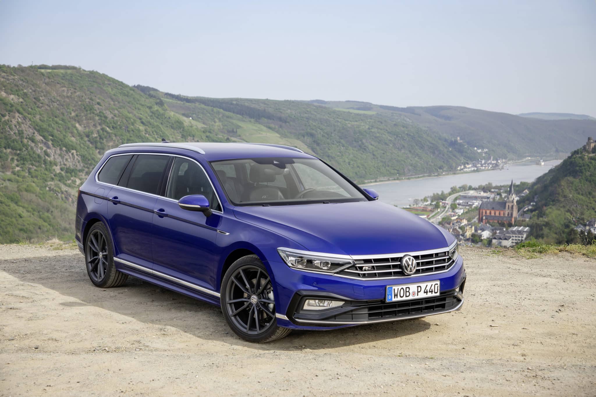 VW Passat Variant Leasing für 290€ mtl. brutto sparneuwagen.de