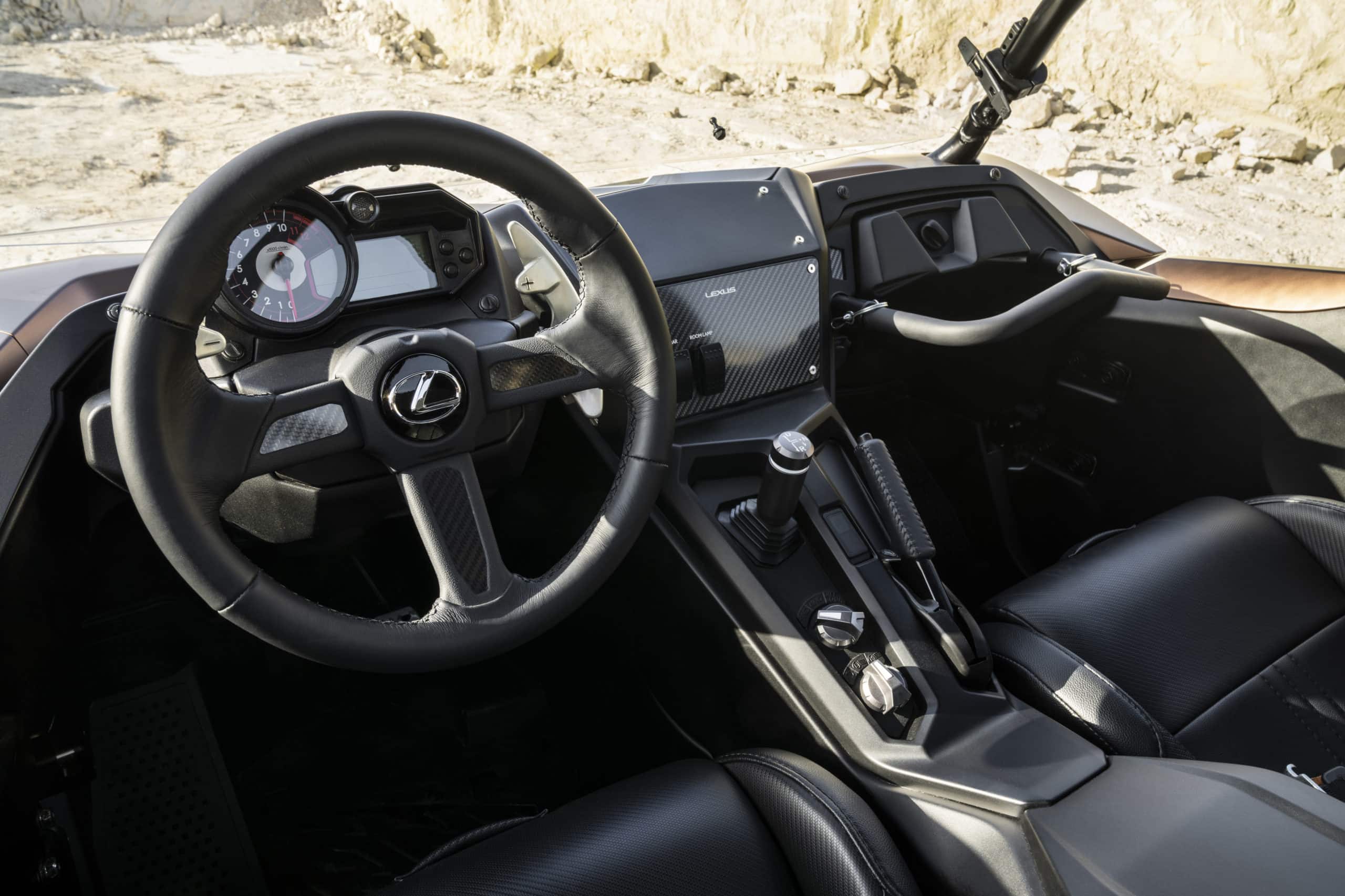 Blick auf das Fahrercockpit Lexus ROC Concept