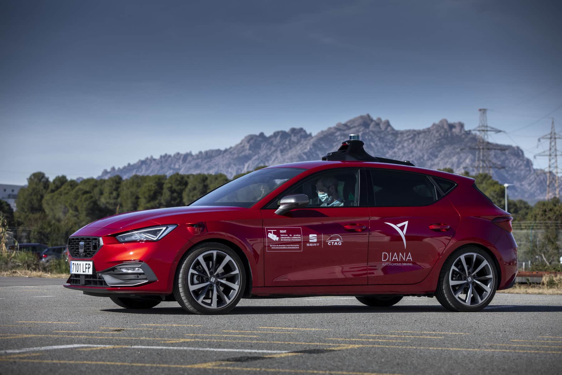 DIANA Prototyp für autonomes Fahren auf Basis des Seat Leon