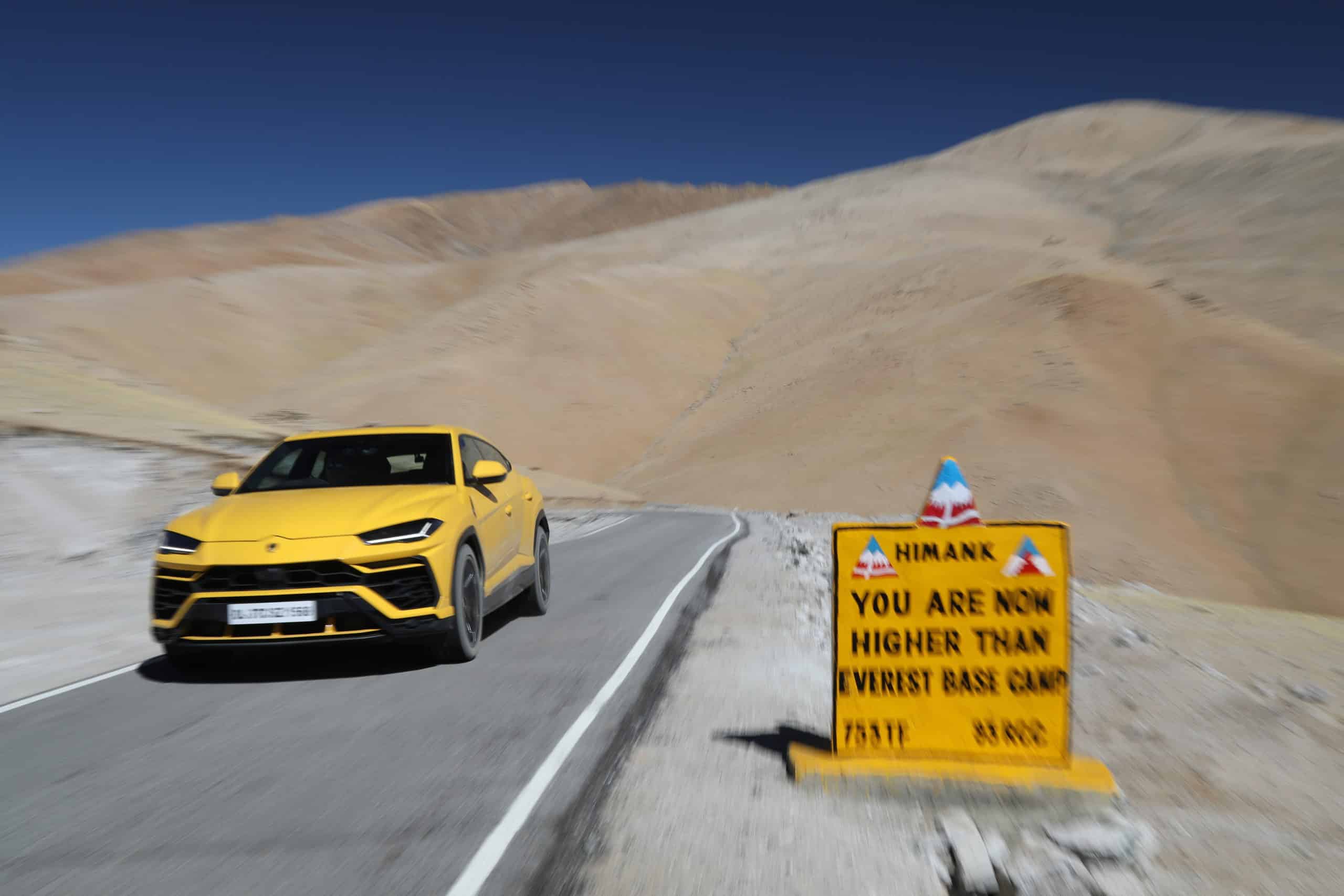 Lamborghini Urus höher als Everest Base Camp