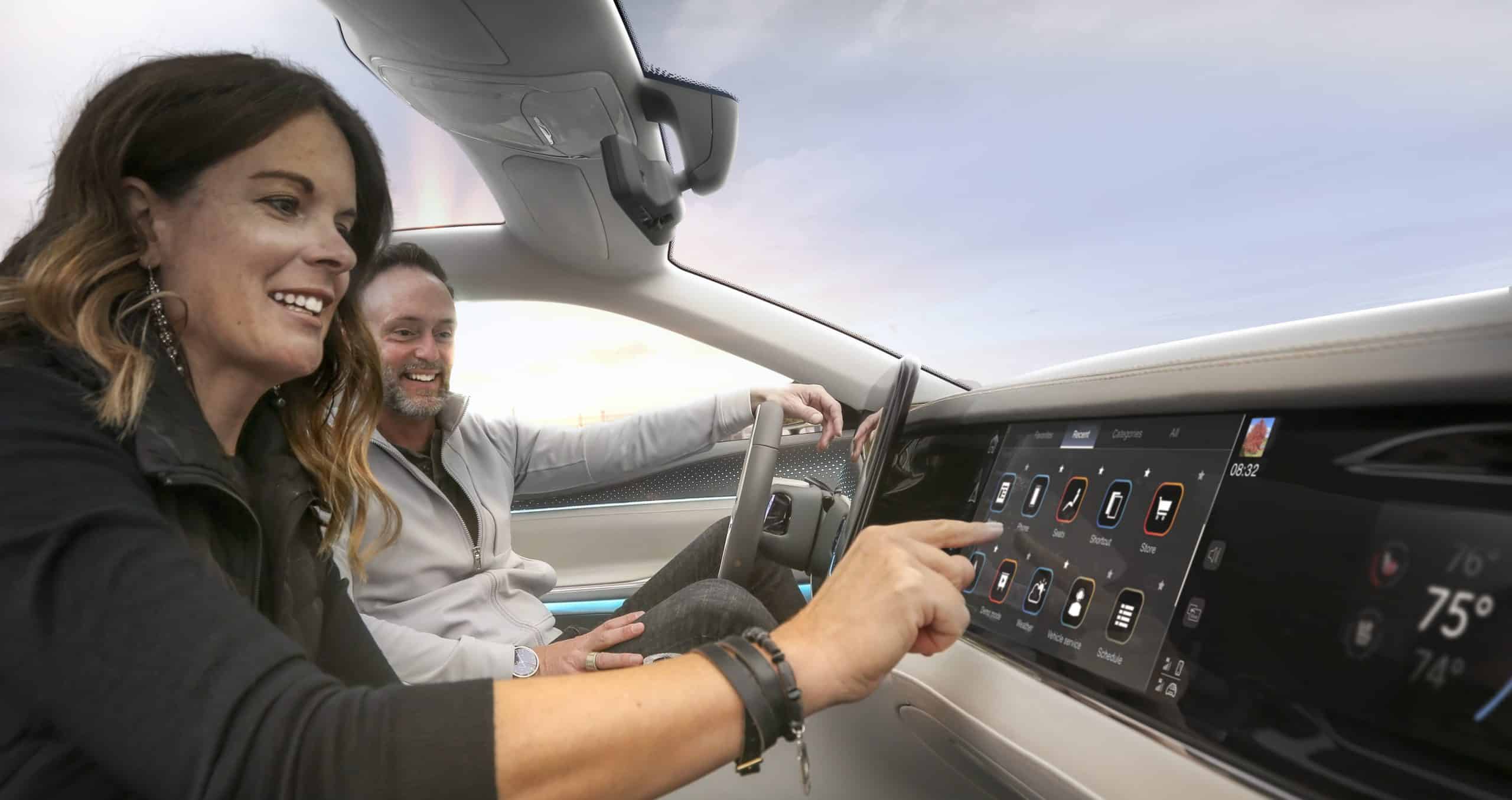 Stellantis und Foxconn arbeiten gemeinsam an einem smarten Digital Cockpit