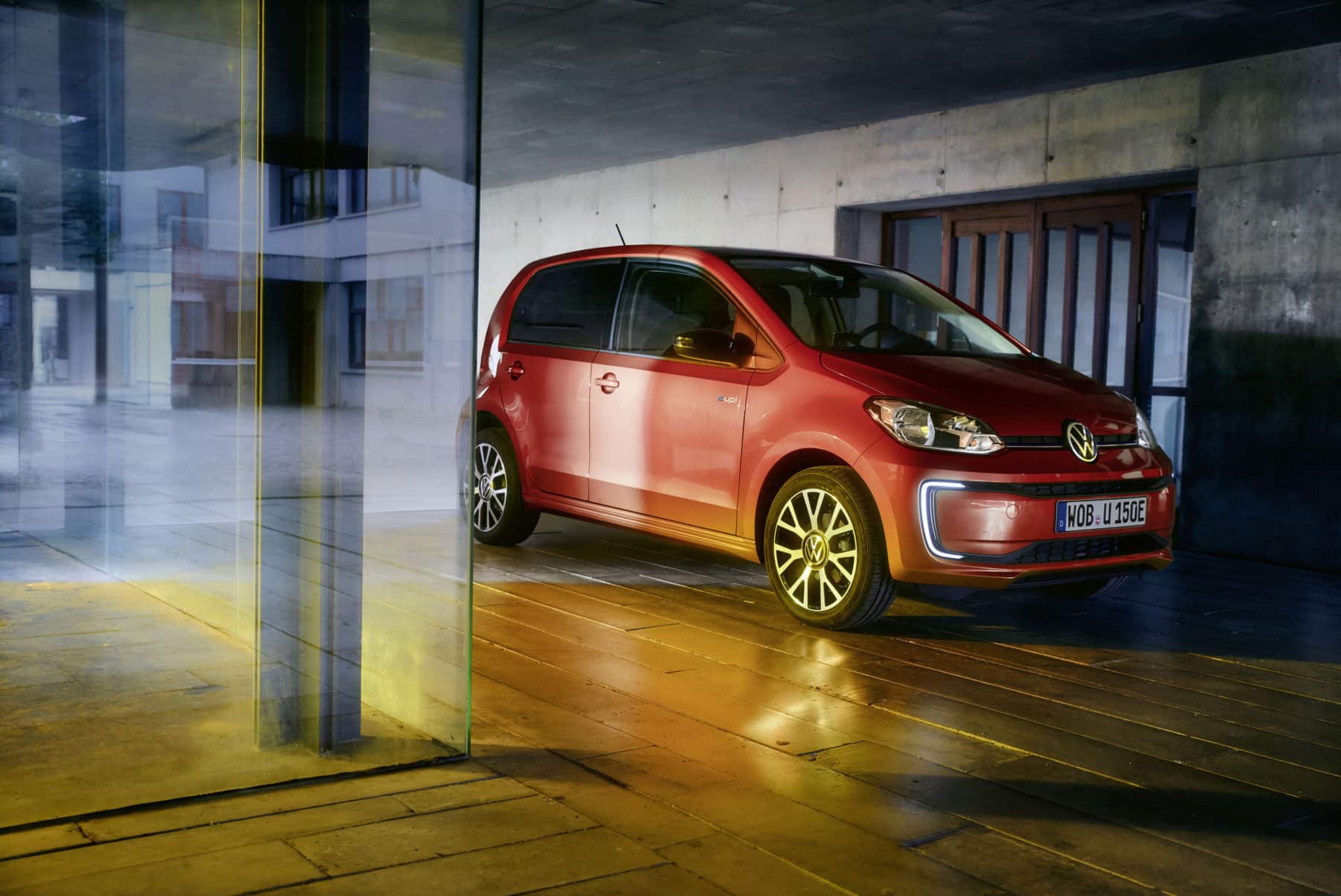 Volkswagen e-up! Style "Plus"