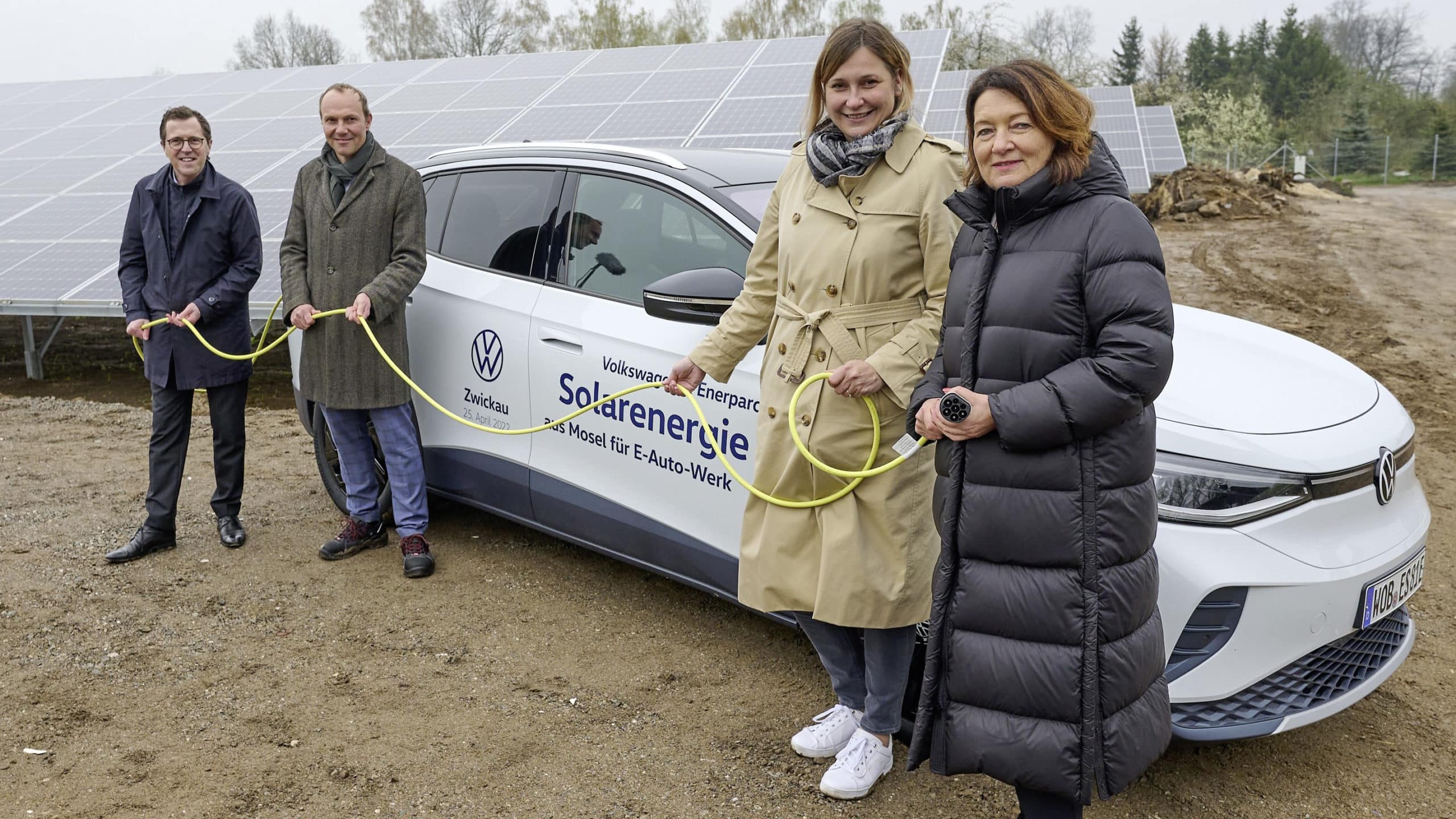 Grüner Strom für Volkswagen E-Auto-Produktion: Photovoltaik-Anlage