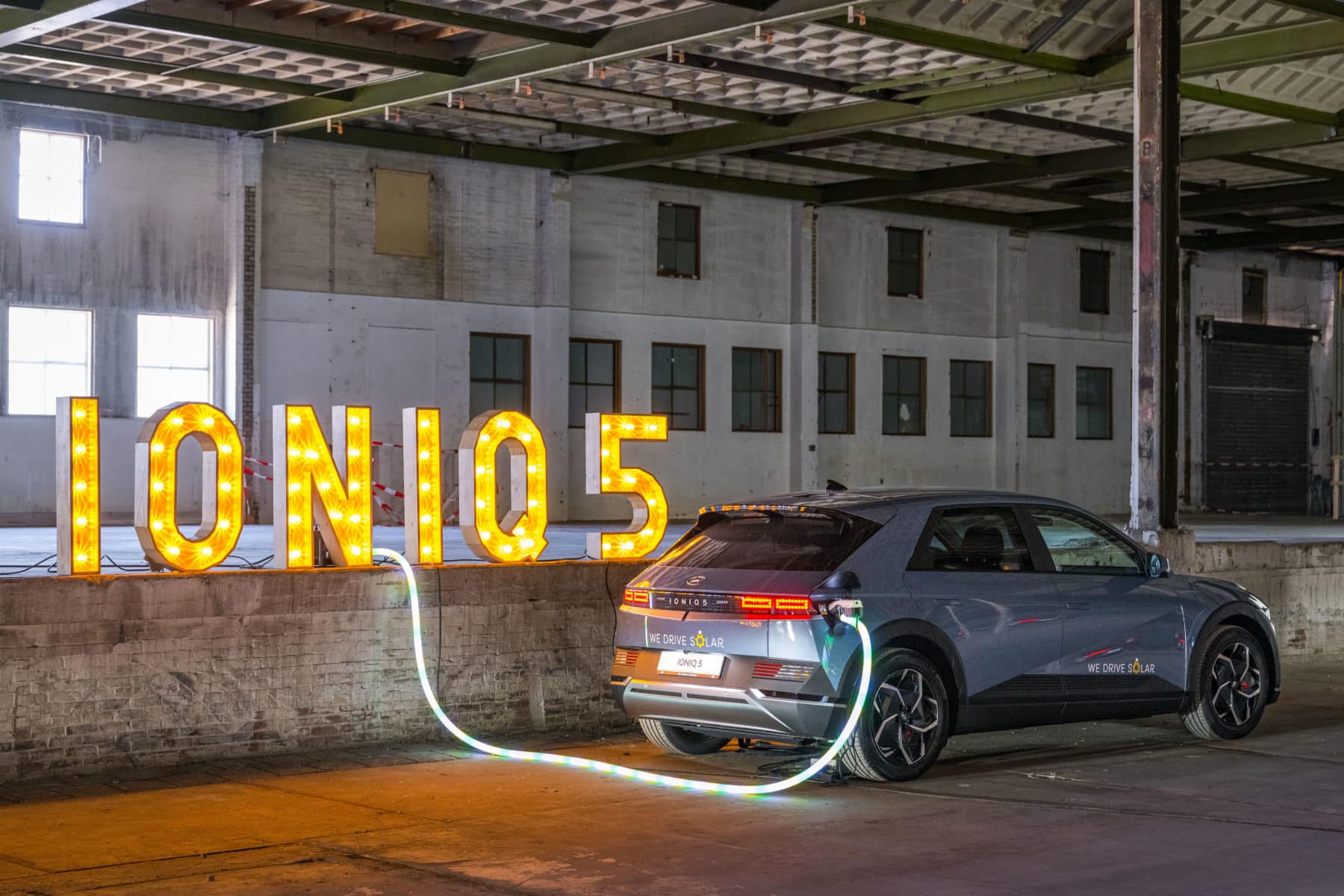 Hyundai Ioniq 5 und We Drive Solar auf dem Weg zur "ersten bidirektionalen Stadt der Welt"