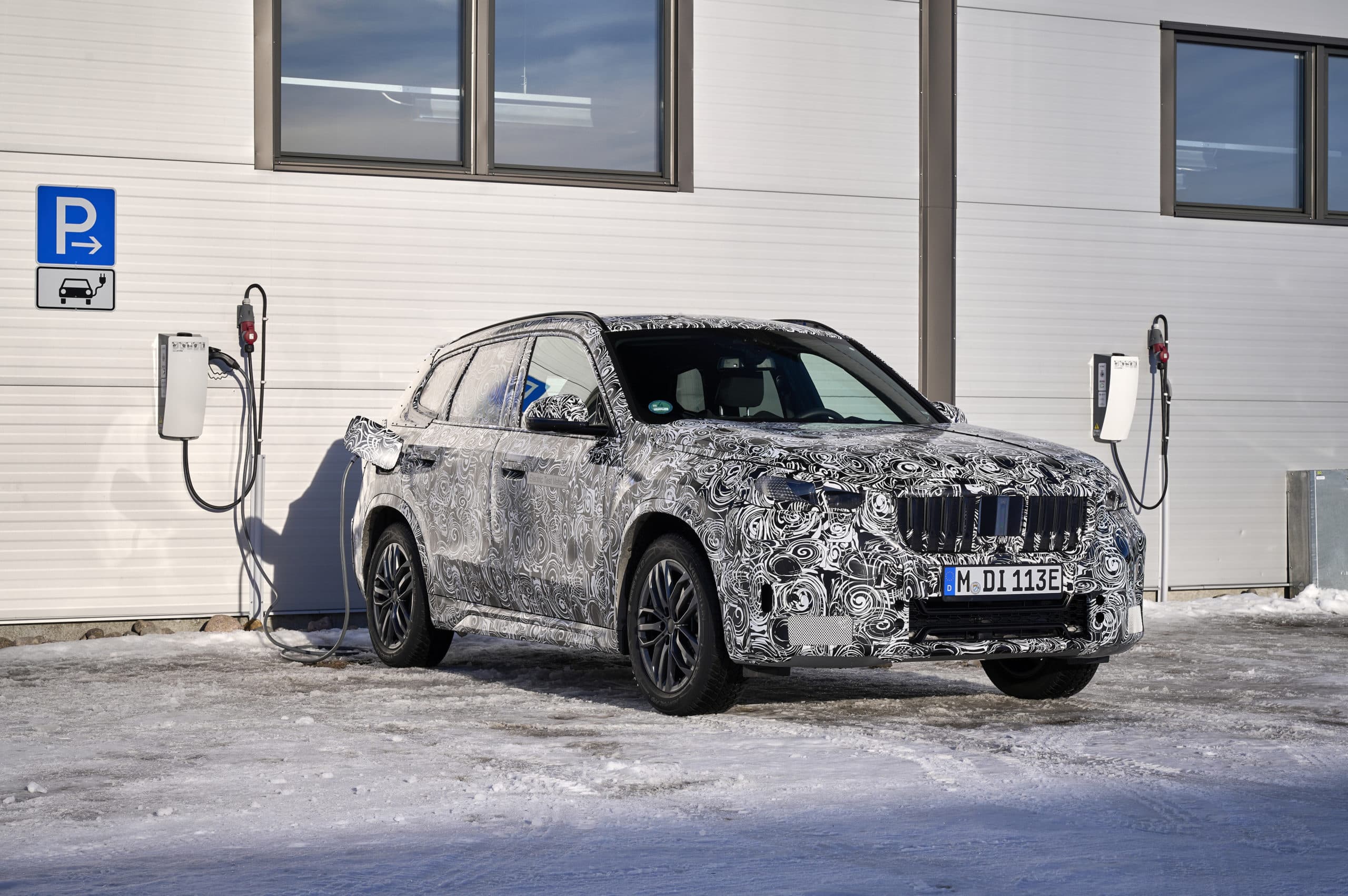 BMW iX1 Ladeerprobung im Winter