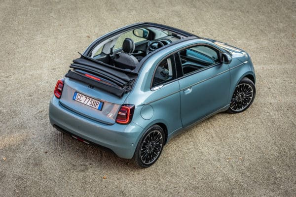 🔥 Fiat 500e Cabriolet Leasing für 249 Euro im Monat brutto [vorkonfiguriert, LZ Juli]