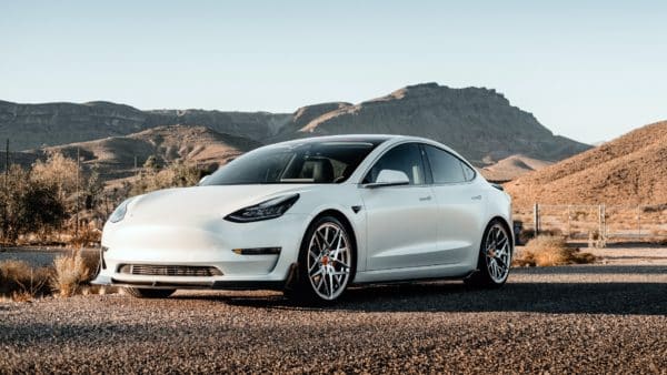 Tesla Model 3 Auto-Abo für 649 Euro im Monat brutto [All-inclusive]