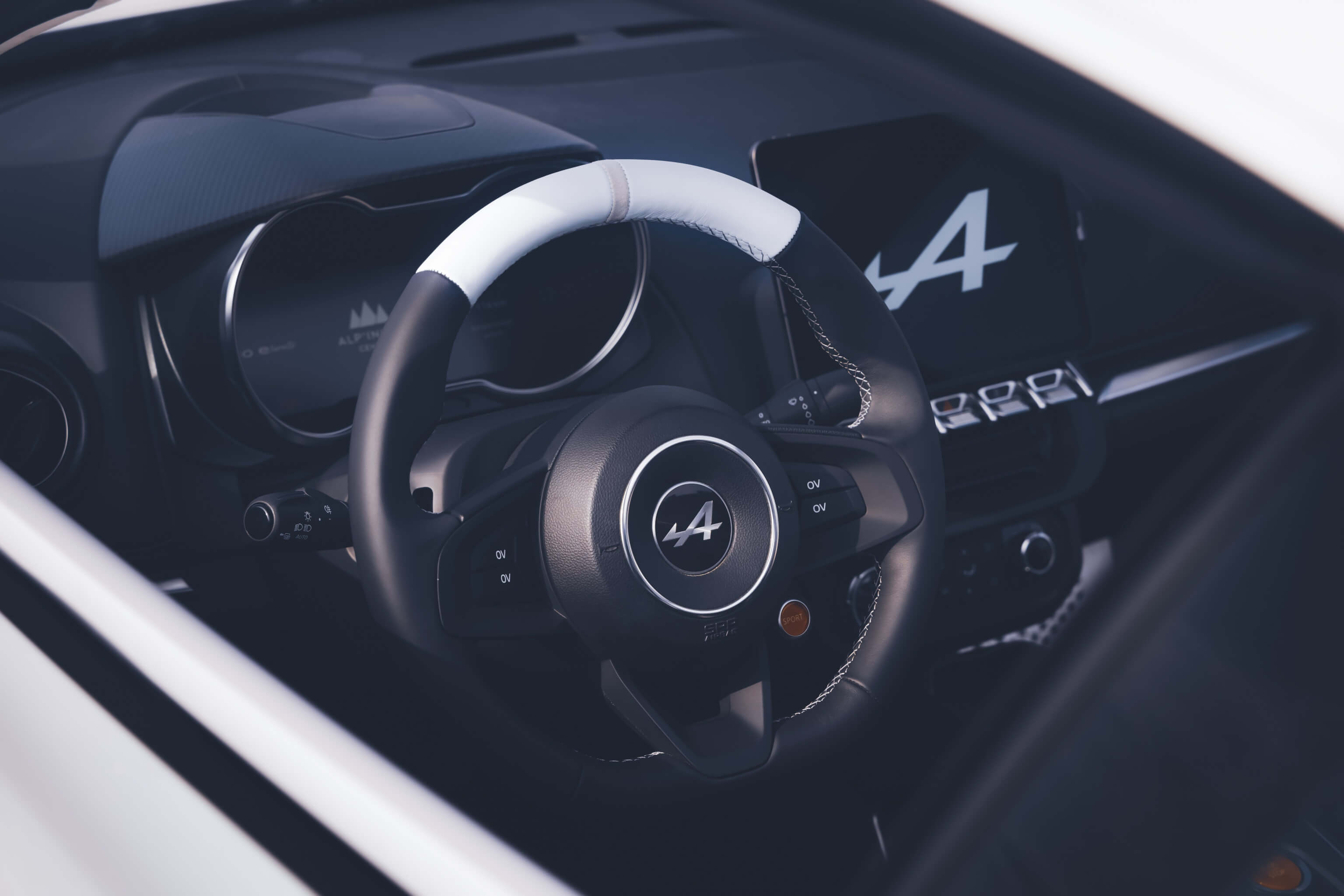 Alpine A110 E-ternité Blick ins Cockpit