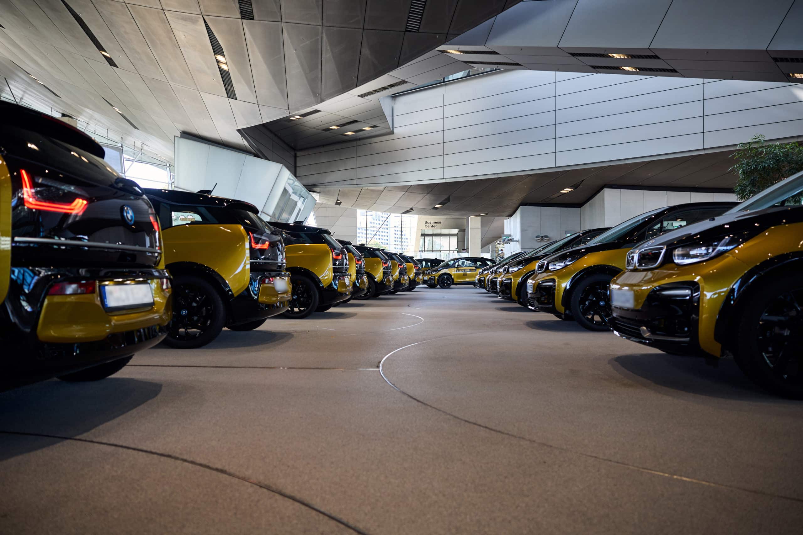 Die letzten 18 BMW i3 wurden in der BMW Welt München übergeben