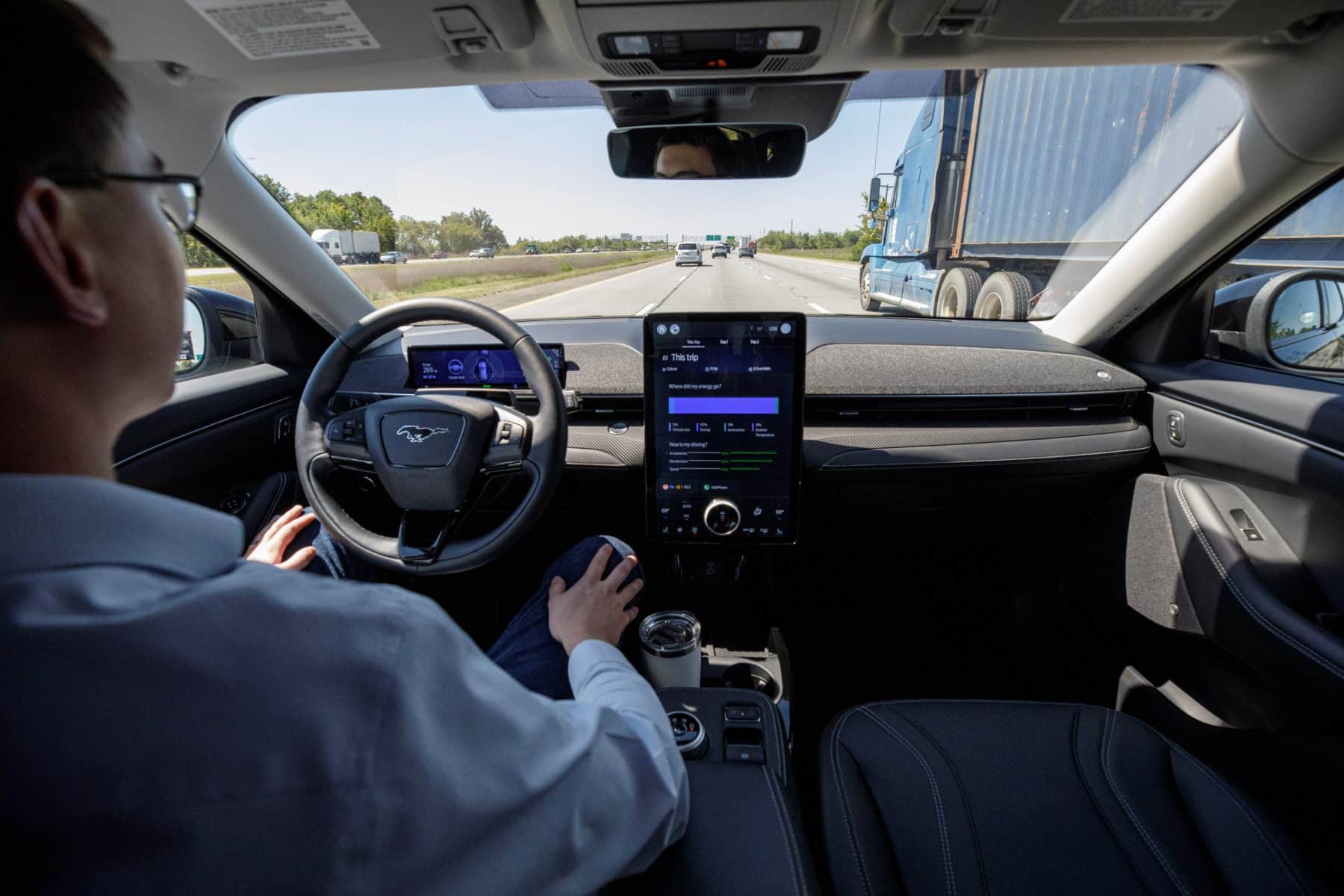 Ford BlueCruise freihändiger Spurwechsel