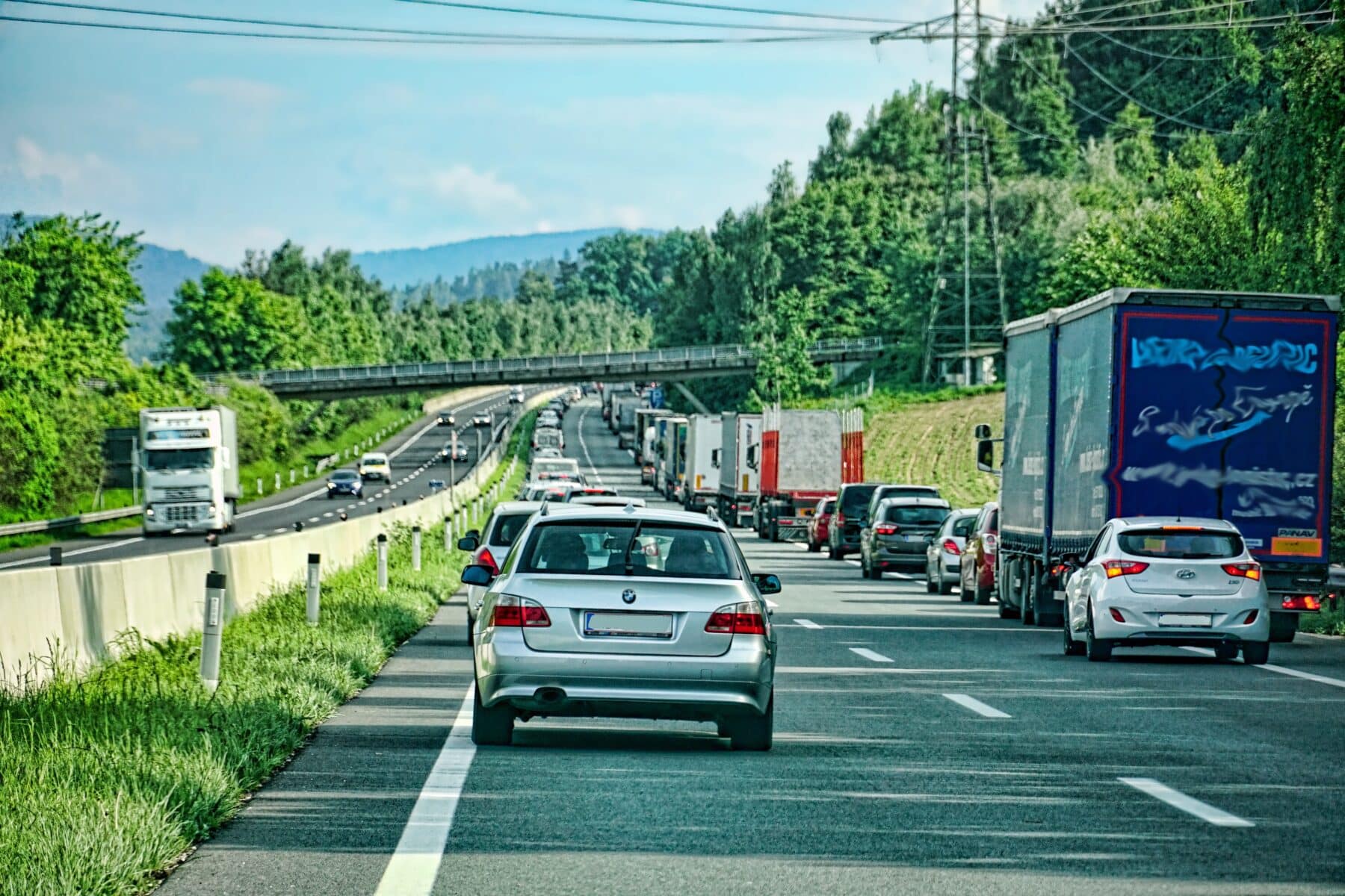 Rettungsgasse auf Autobahn