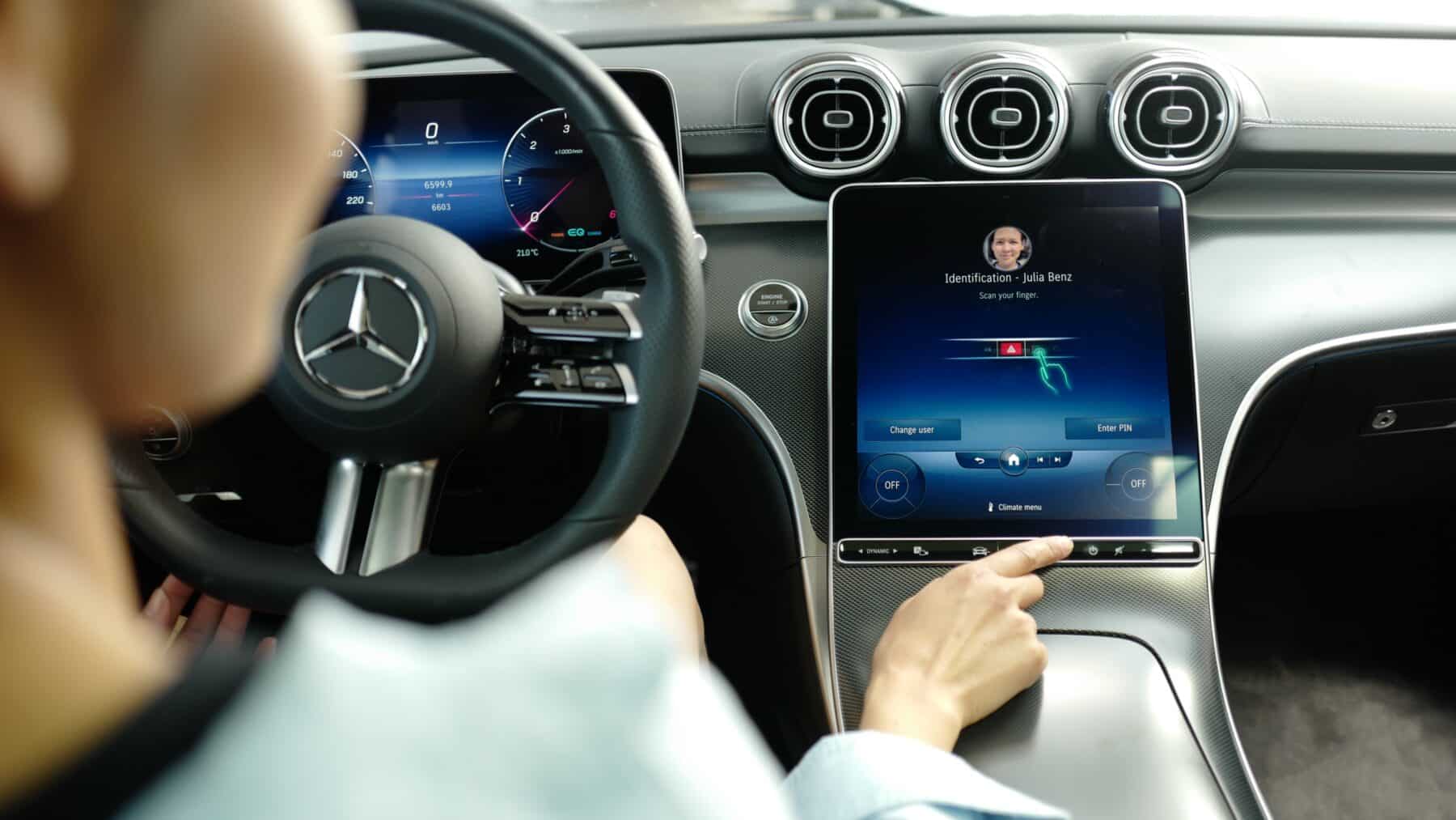 Mercedes-Benz Cockpit