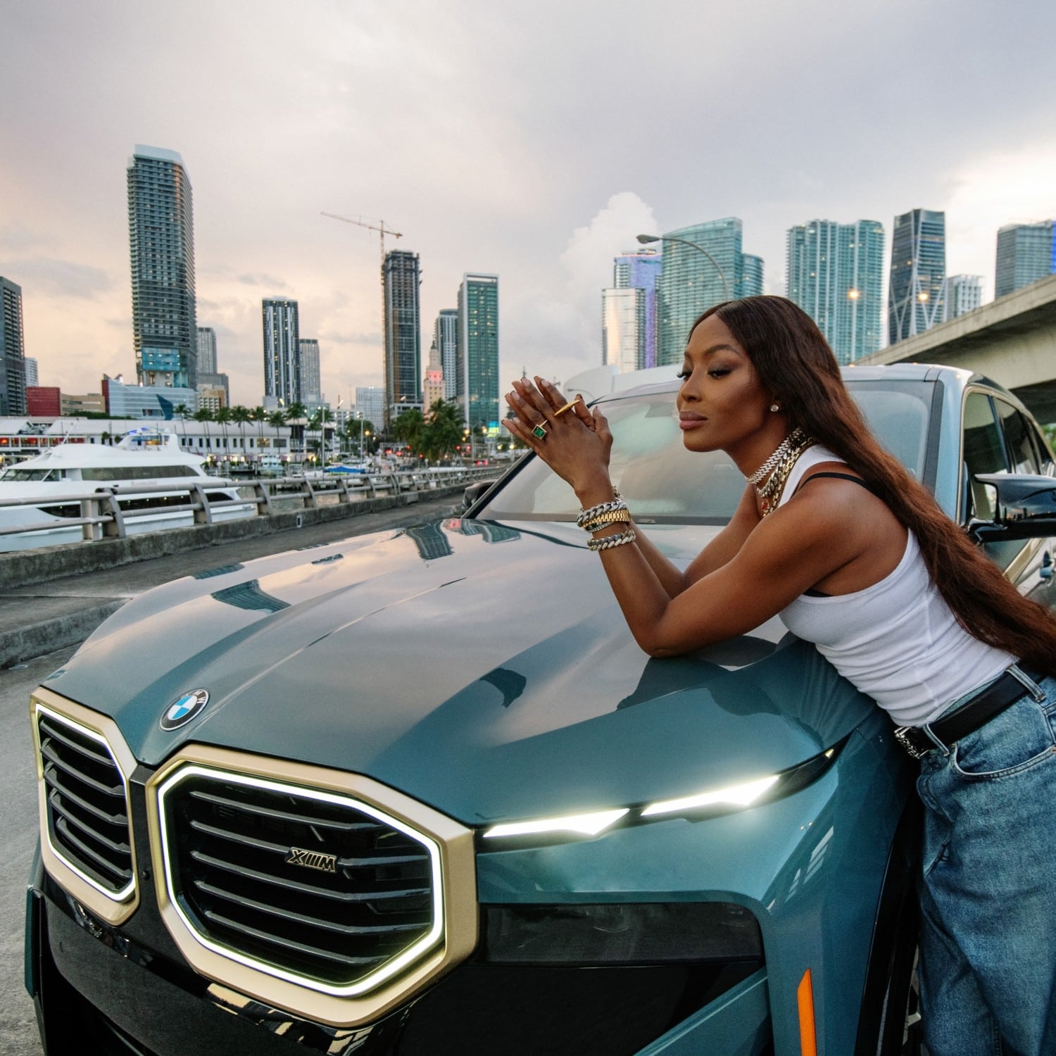 Naomi Campbell und der BMW XM