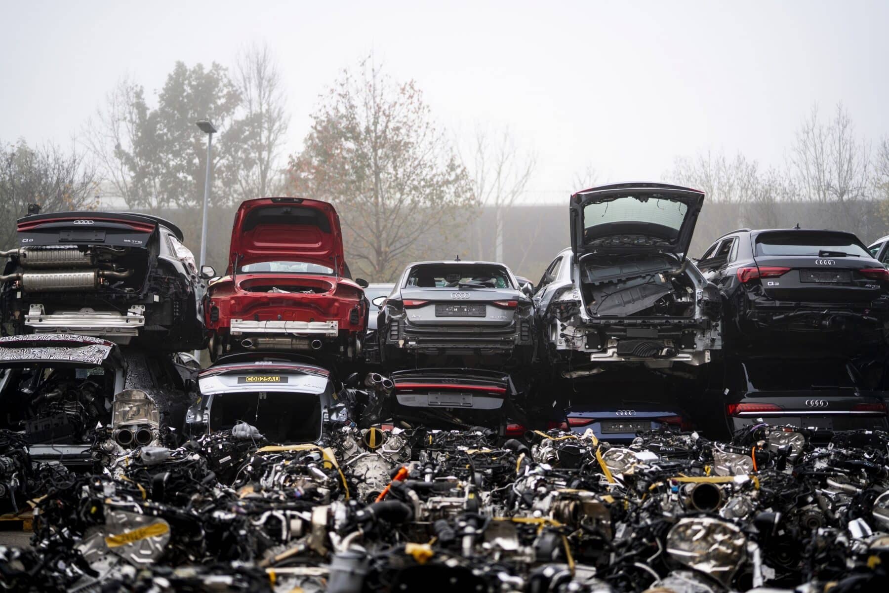 Audi und MaterialLoop testen Kreislaufwirtschaftspotenziale von Altfahrzeugen