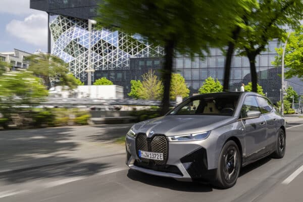 🔥 BMW iX Leasing ab 485 Euro im Monat netto [Neuwagen, sofort verfügbar]