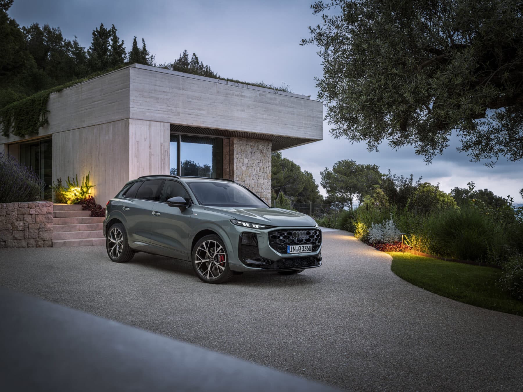 Front Audi Q3