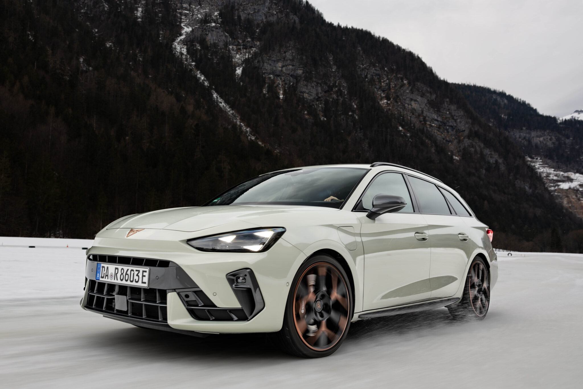 Elegantes Cupra Leon St Leasing Ebenbild