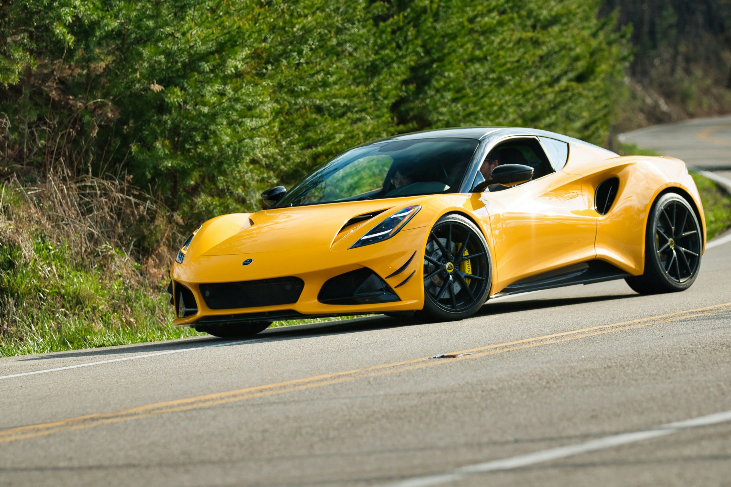 Lotus-kehrt-der-reinen-E-Strategie-den-R-cken