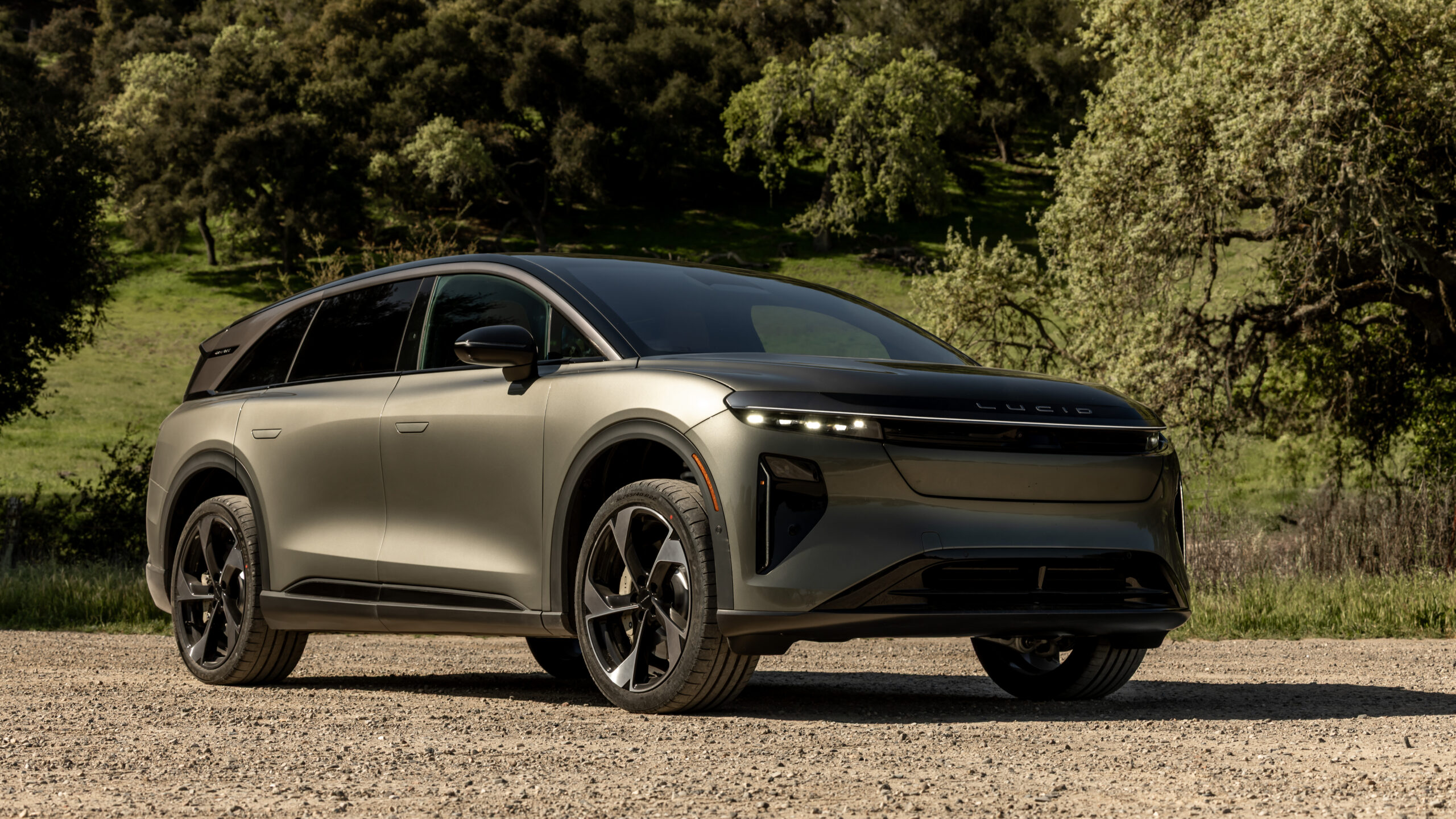 Lucid Gravity Touring